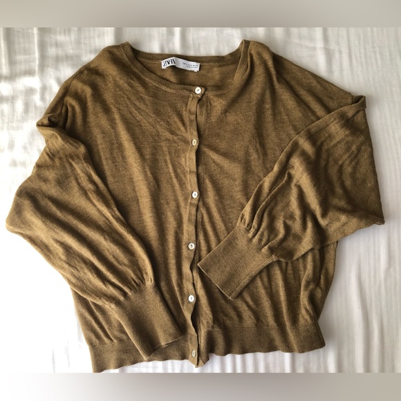 ZARA Drop-shouldered Puff-sleeved Cardigan🐪 - Picture 3 of 8